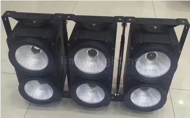 2019 New Arrival 2X100W 2 Eyes RGBW 4in1 COB LED Audience Stage Blinder Light