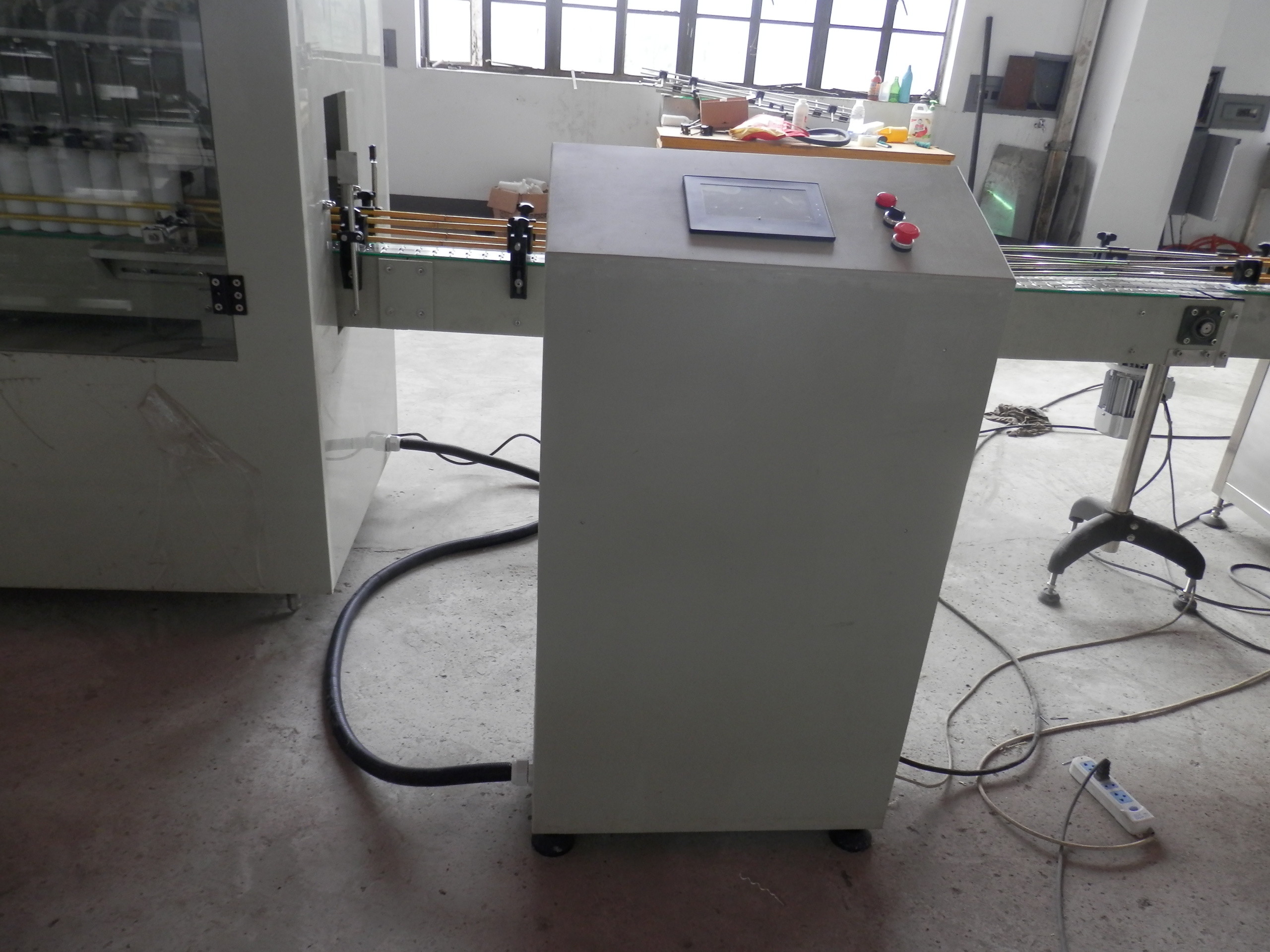 Automatic Pesticide Acid Liquid Bottling Machine Anti Corrosive Filling Capping Labeling