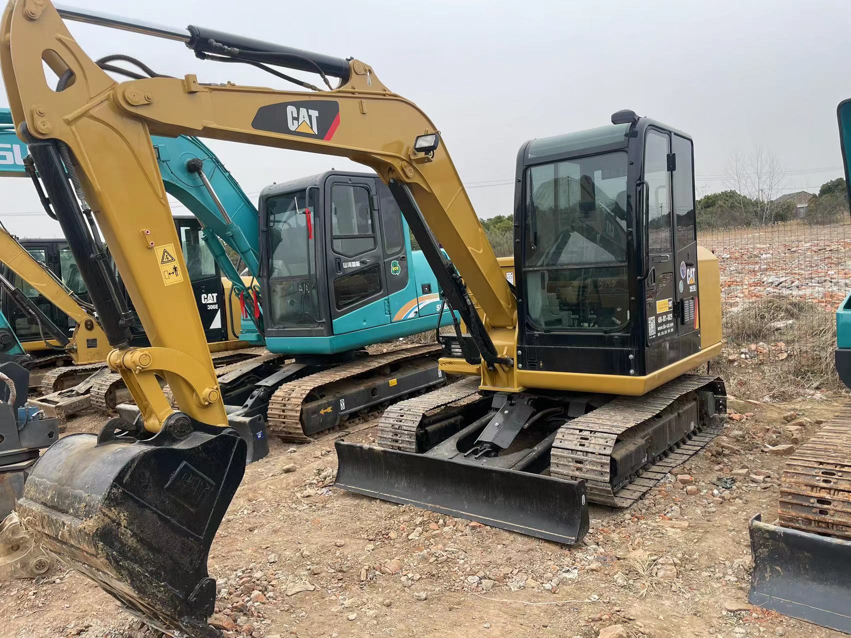 Used cat excavator CAT305.5 digger used machinery 5.5ton excav price cat excav used cat