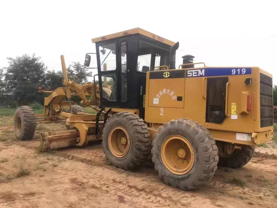SEM 919 Motor Grader with Rear Ripper Advanced Construction Machinery Equipment