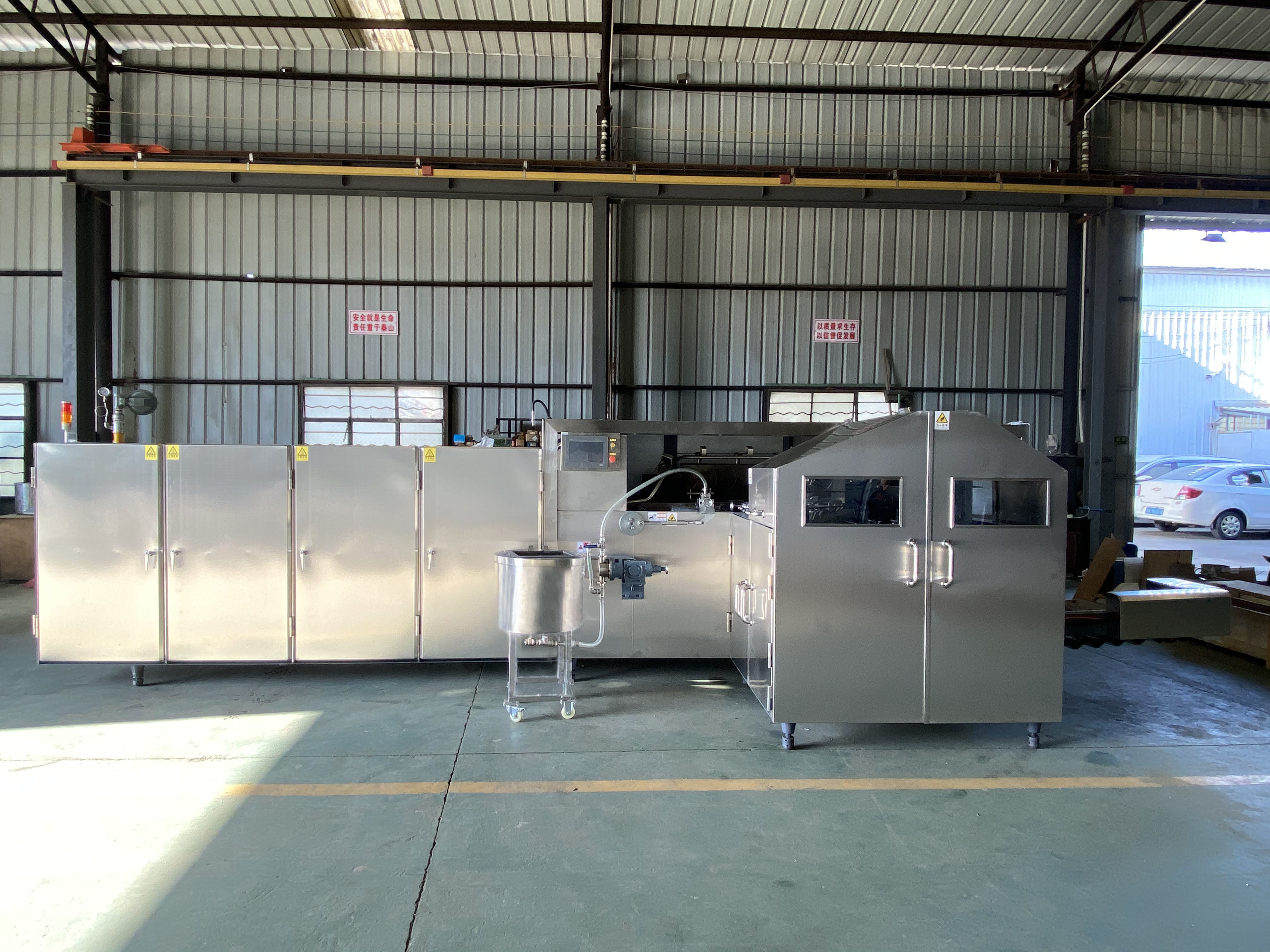 Fully Automatic Sugar Cone Making Machine With Stainless Steel Texture