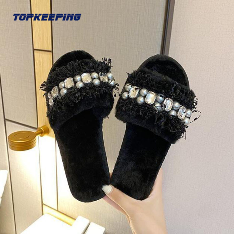 Diamond Jewelry decorative Outdoor Fur Slippers For Women