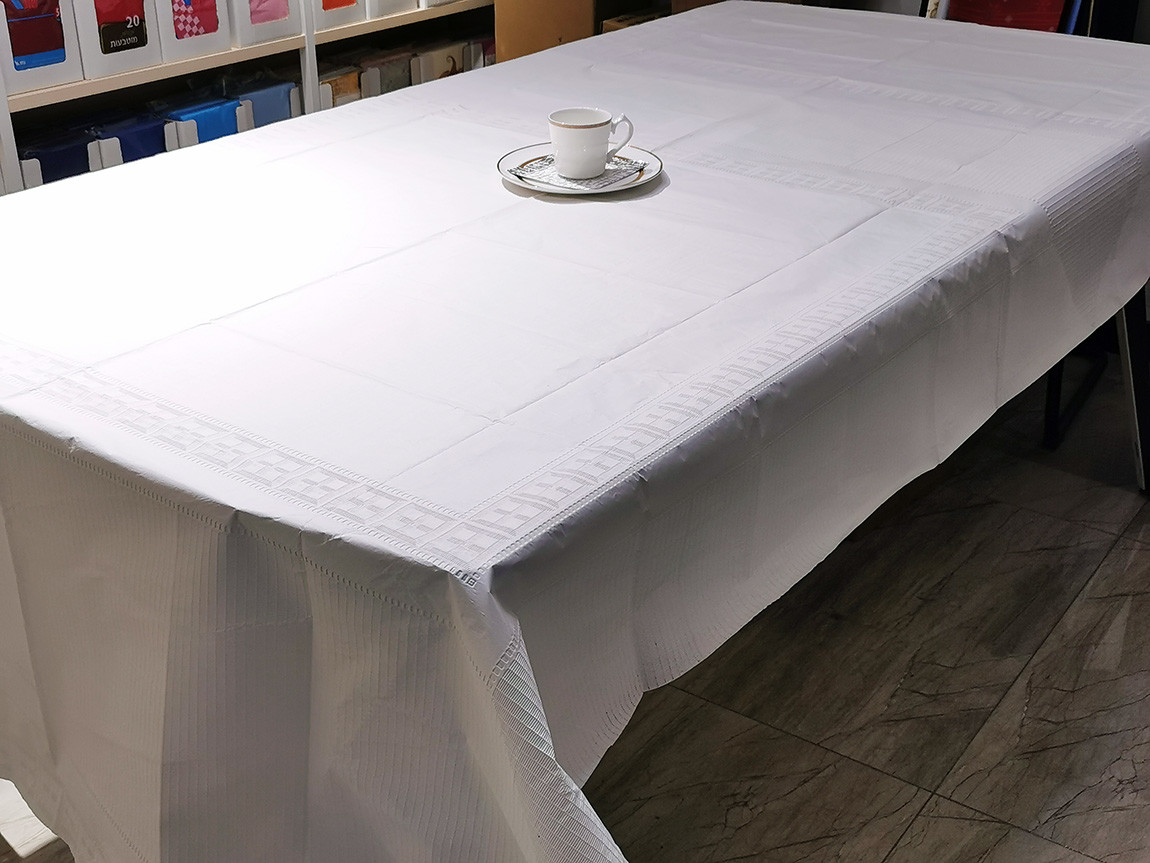 Non - Toxic White Table Cover 274CM and 180CM Length Virgin Wood Pulp