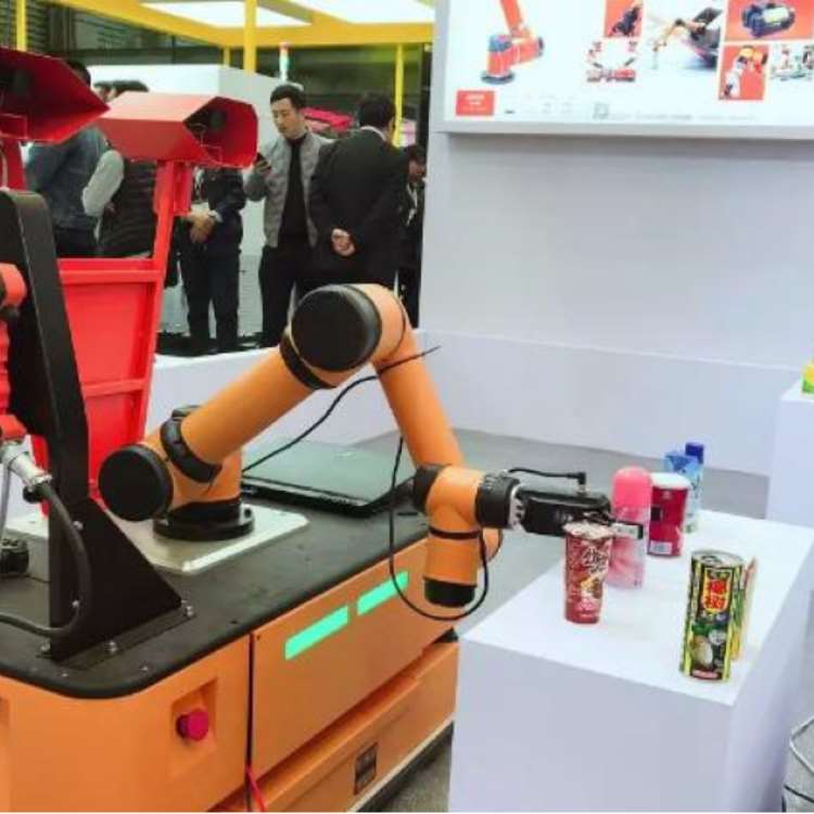 AUBO i5 Collaborative Robot With 6 Axis Robotic Arm For Lock Screw Of The Production Line As Cobot
