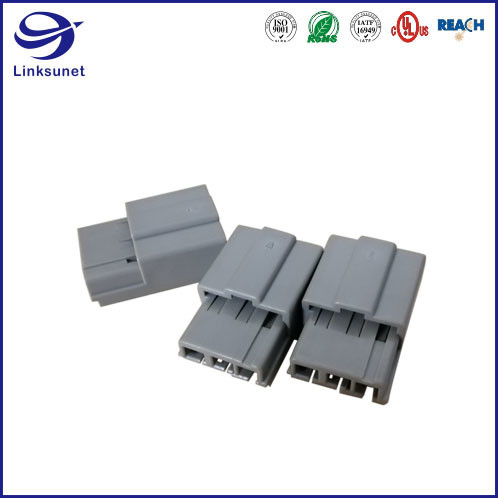 GT21 Male 22 - 20 AWG HRS Cable Connector For Automotive Antenna Wire Harness