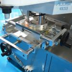 Cosmetics Automatic Labeling Machinery Cosmetic Cream Jar Labeller Detergent