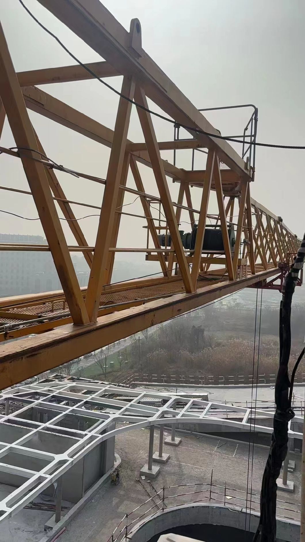 Hot Sale Xg Used Tower Crane W7530-20s with 20t Max Load