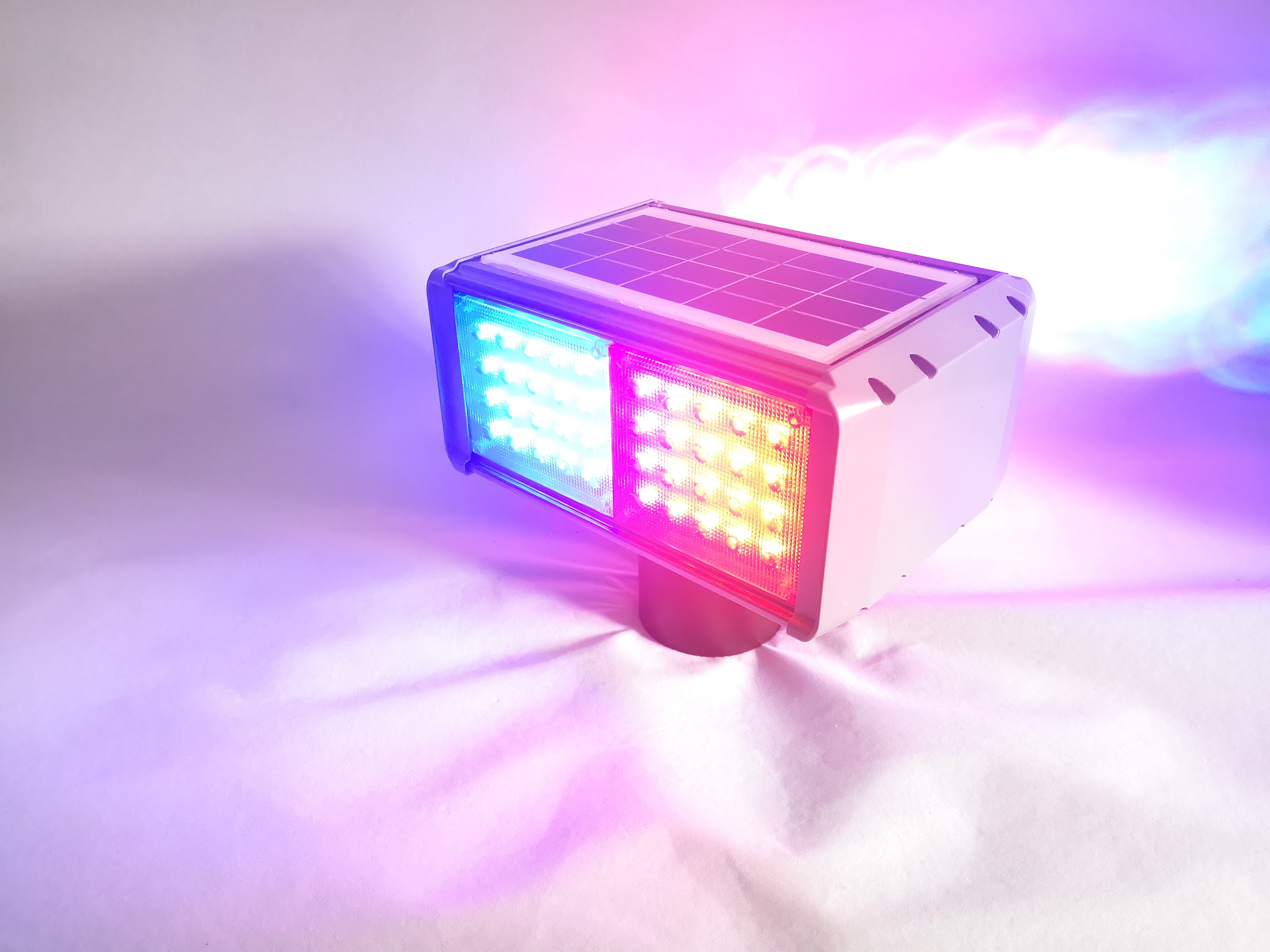 7W Road Construction Warning Traffic Light Solar Powered CE ROHS Approval