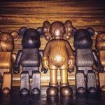OEM ODM Hand Carved Wooden Bear Woodcarving Large Wood Sculpture