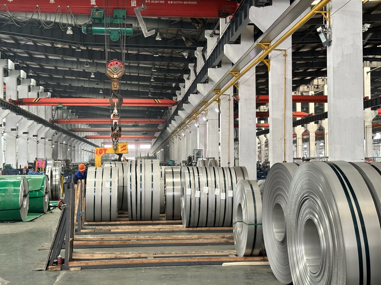 Hot Rolled No.1 Stainless Steel Flat Rolled Coil Decorative For Architectural Designs