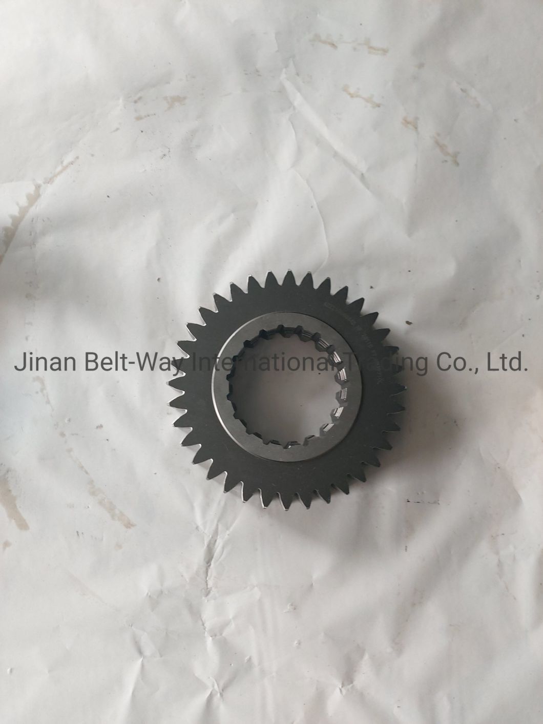 Sinotruk HOWO Truck Parts Hw19710 Transmission Gear Az2210040445