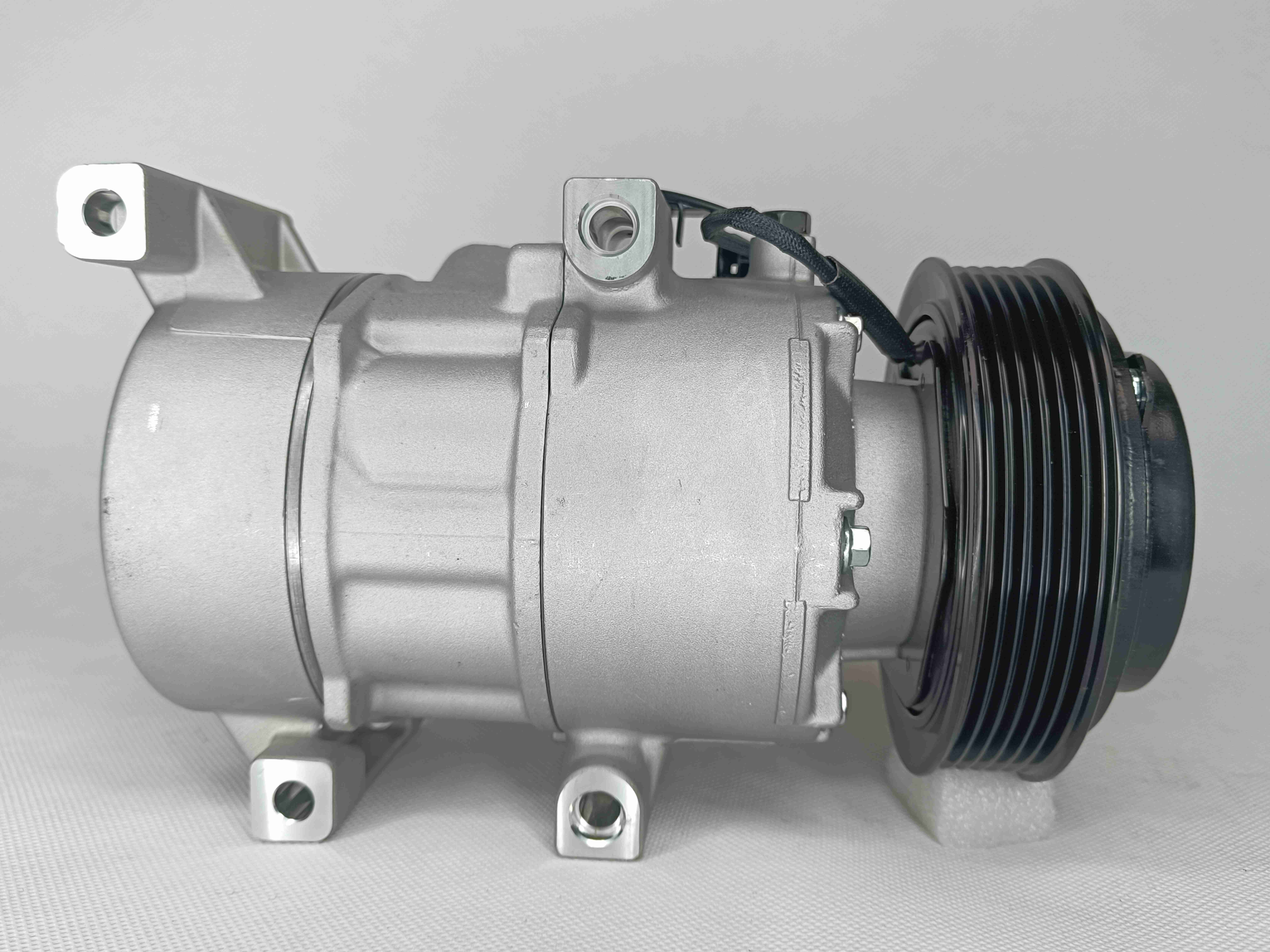 Auto Ac Conditioning Compressor For Kia Forte2.0 OEM 977011X020