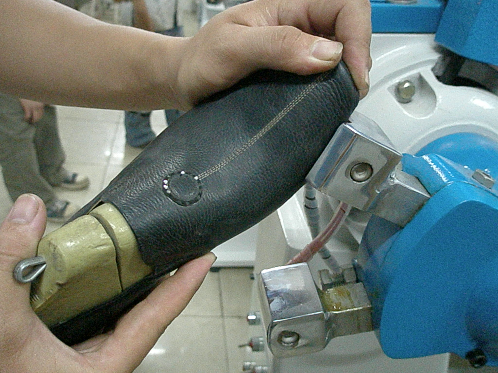 Electric Shoe Pounding Machine Energy Efficiency Footwear Manufacturing Machine