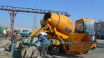 Sinotruck Concrete Construction Equipment Mobile Concrete Mixer Truck SW2000