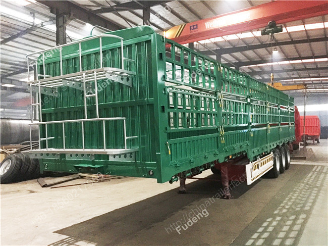 1500mm Height Tri Axle Side Wall Semi Trailer 3mm Pattern Frame Floor