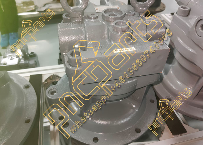 4610138 Swing Motor Unit ZX200-3 Oil Motor ZX200-5G Hitachi Excavator Spare Parts