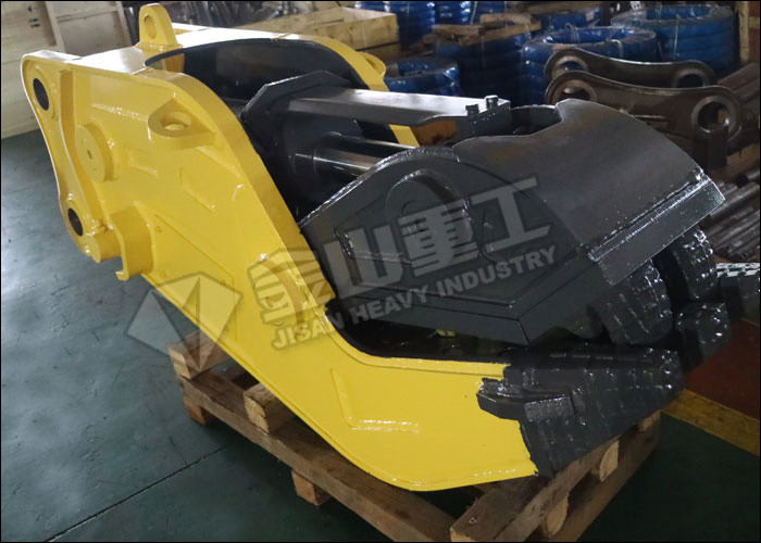 Wear Resistant Hydraulic Concrete Pulverizer For Komatsu Excavator PC210 PC250