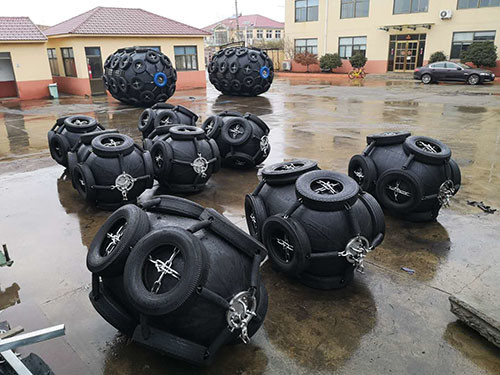 D3000x L5000 Yokohama Pneumatic Rubber Fenders Bulk Carriers