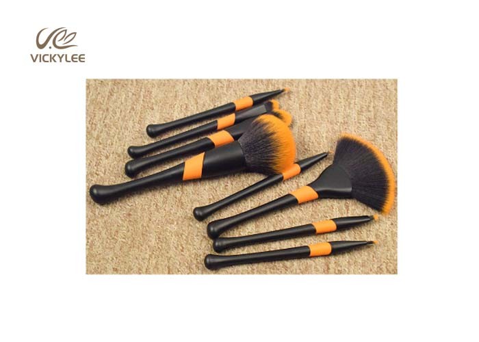 White Synthetic 9 In1 15.5CM Full Makeup Brush Set