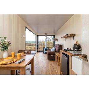 Quality Prefab Modern Luxury Shipping Container House Villa 40ft One Bedroom One Kitchen One Bathroom One Living Room for Shop wholesale