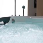 3C White Acrylic Whirlpool Bathtub M1810 Pure Sanitary Grade 1800×1000×680mm