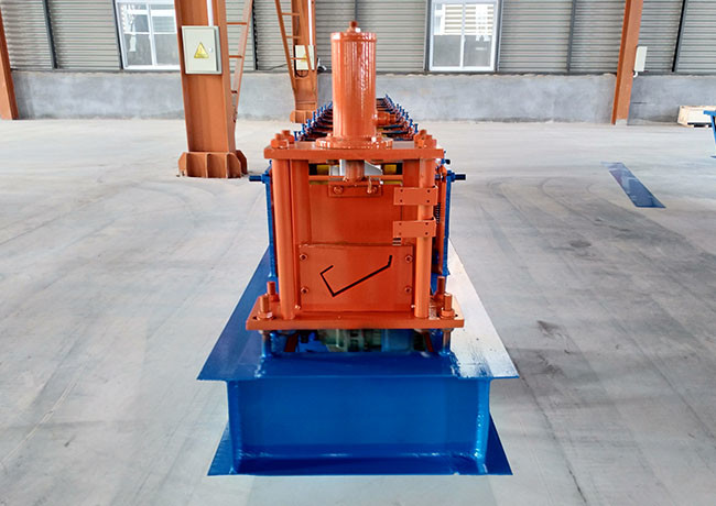 Right Angle Steel Profile Roll Forming Machine Weight 2.1 T With Hydraulic Cutter