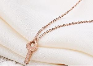 Quality Stainless Steel Key Pendant Rose Gold Necklace Fashion Jewelry Necklace wholesale