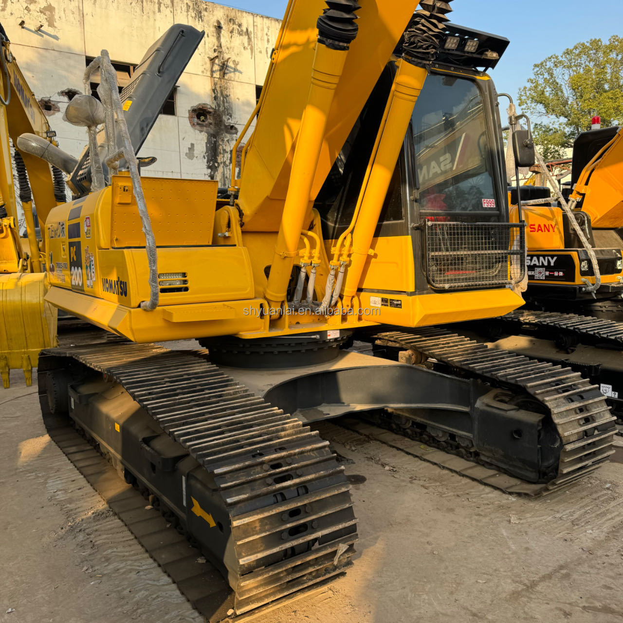 Second Hand Komatsu PC200 Excavator Original Hydraulic Pump and Cylinder for Crushing