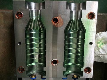 Fully automatic Pet juice bottle blow molding machine 2,4,6 cavity high speed high quality
