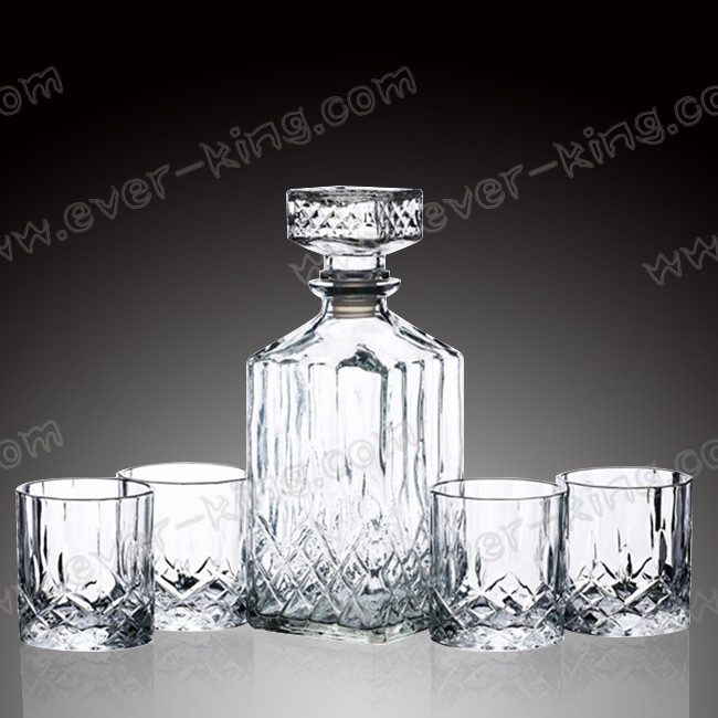 Customized Whiskey Glass Bottle For Luxury Liquors