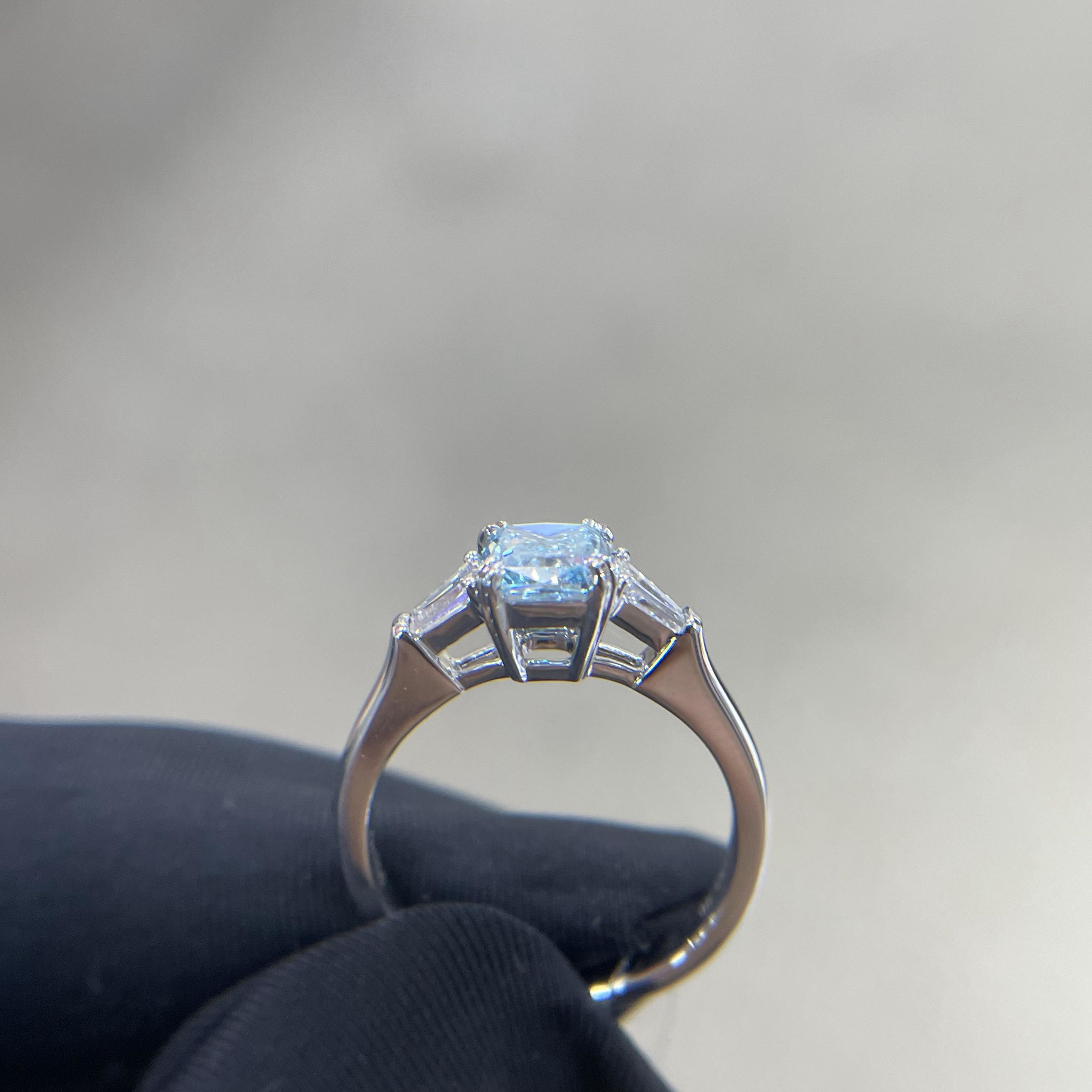 1.13ct Cushion Cut Lab Grown Engagement Rings IGI