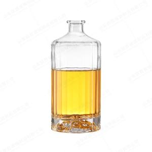 Quality Healthy Glass 700ml Whiskey Brandy Liquor Bottle Clear Square Bottle wholesale