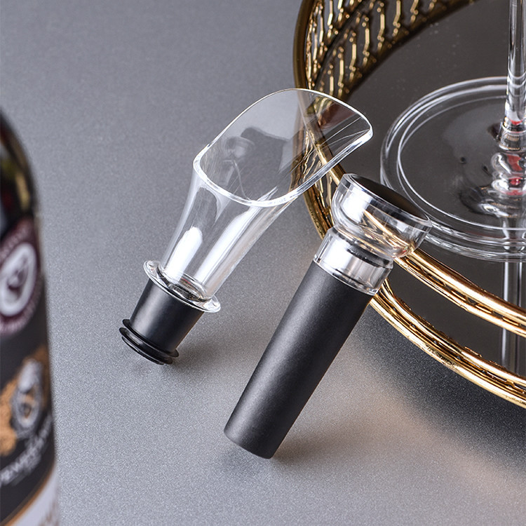 Food Grade Plastic Silicone Wine Stopper And Pourer Kit Modern Design