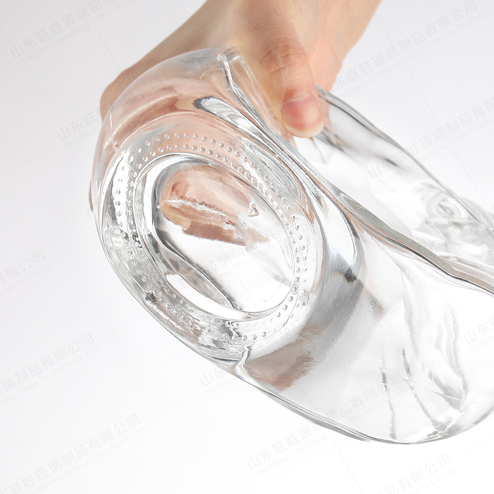 Tequila Glass Decanter Customized Design 200ml 500ml 750ml 1L Frosted and Transparent with Gold Collar