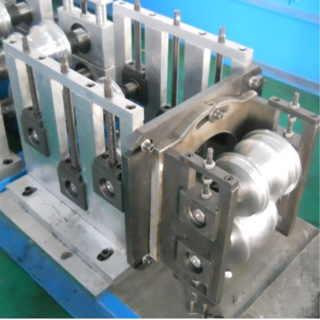 Fully Automatic PU Shutter Door Roll Forming Machine 8m/Min-10m/Min