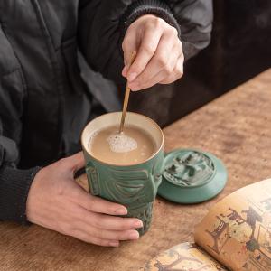 Quality Customized Logo Acceptable End Sanxingdui Large Capacity Ceramic Mug with Lid and Spoon wholesale