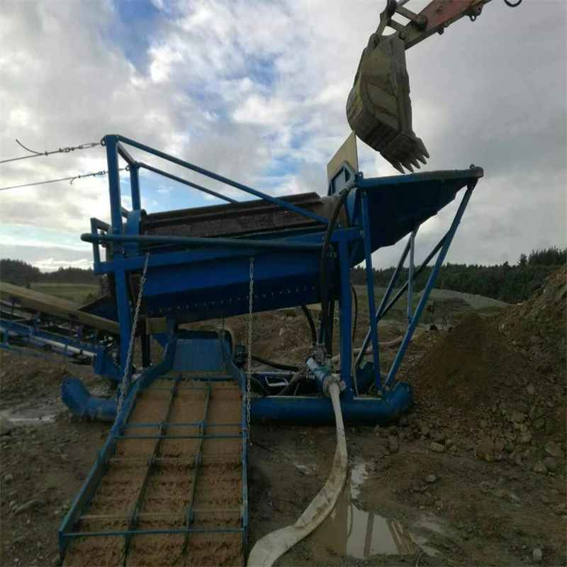 12 Inch The Suction Gold Mining Boat 300m3/H 2647kW Gold Dredge Boat For Sale