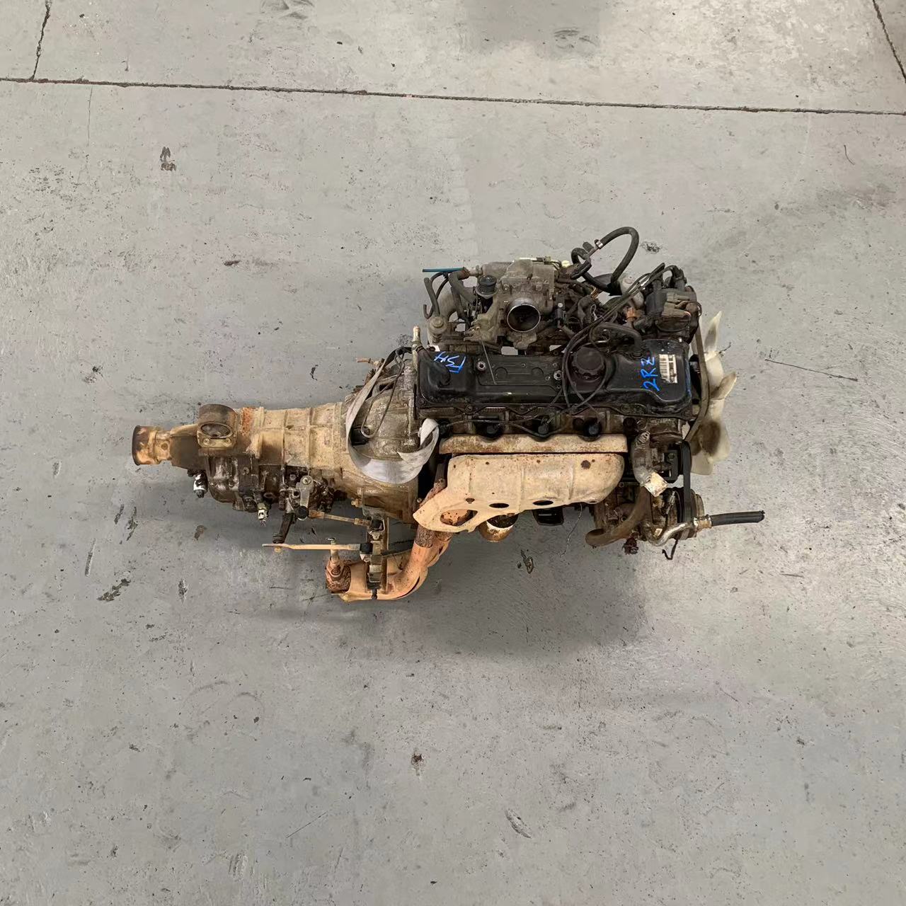 Car Engine Parts 2TR 2RZ Used Gasoline Engine for Toyota Hiace 1000 KP3 at Affordable