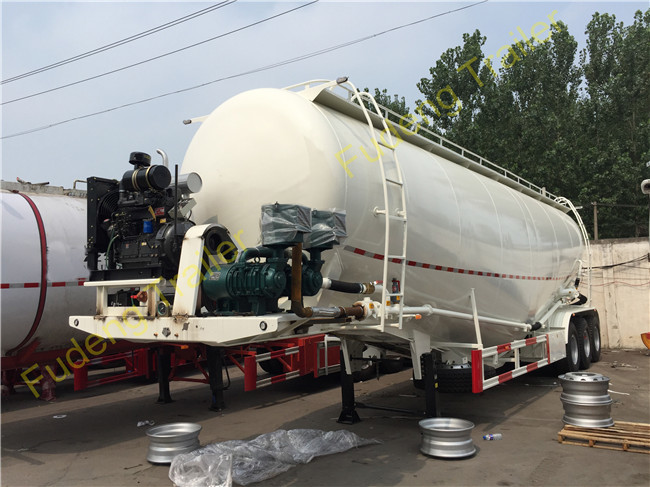 80T 60m3 Four Axles Cement Tanker Semi Trailer With Air Compressor