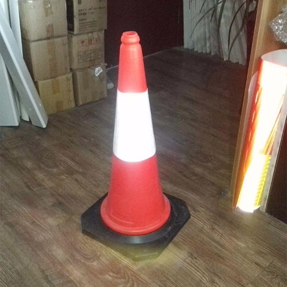 PE Plastic Road Cone For Highway Traffic Safety In Eye-Catching Orange