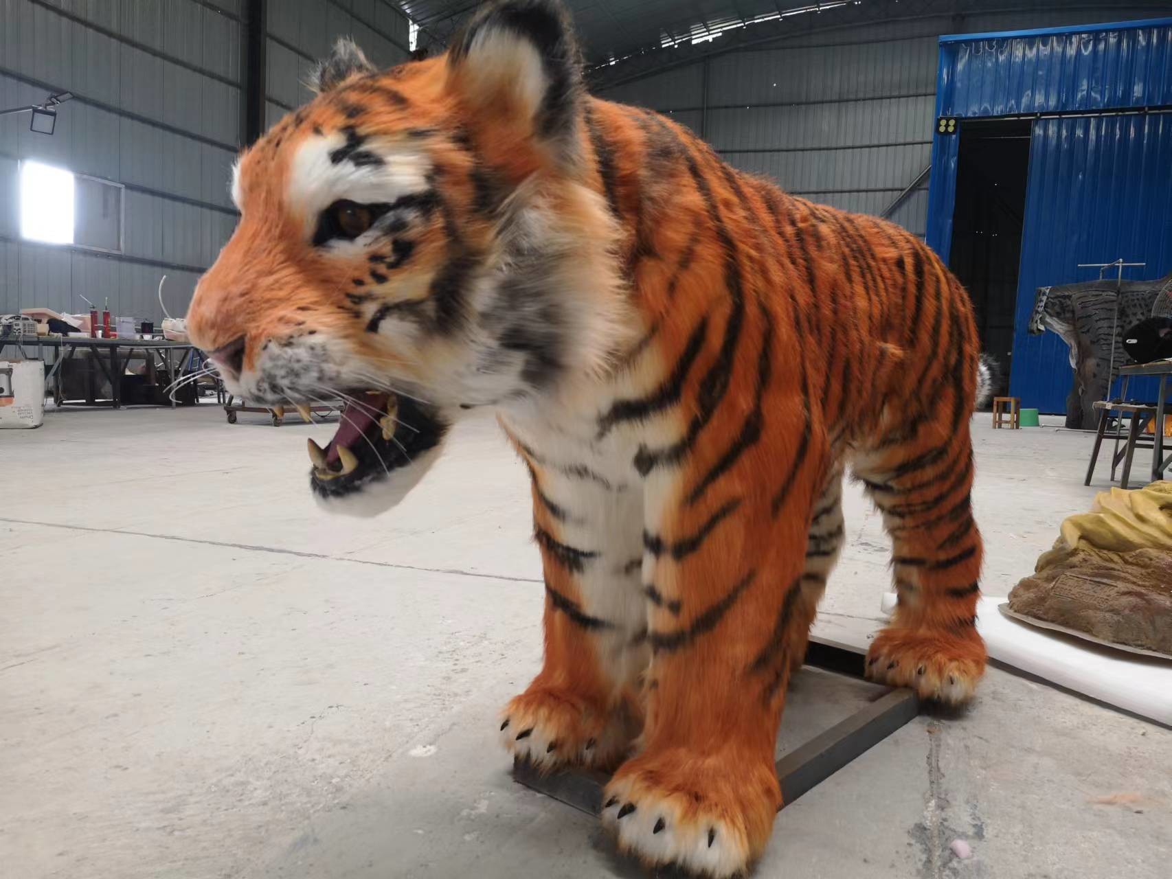 Realistic Color Animatronic Tiger Model Weather Resistant Adult Age