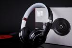 Dr Dre Beats Headphone - The Beats Solo 2 On-Ear Headphones Luxe Edition - with