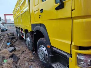 Quality Yellow Color Sinotruck HOWO 6*4 Box Truck Secondhand Truck with ISO Certification wholesale