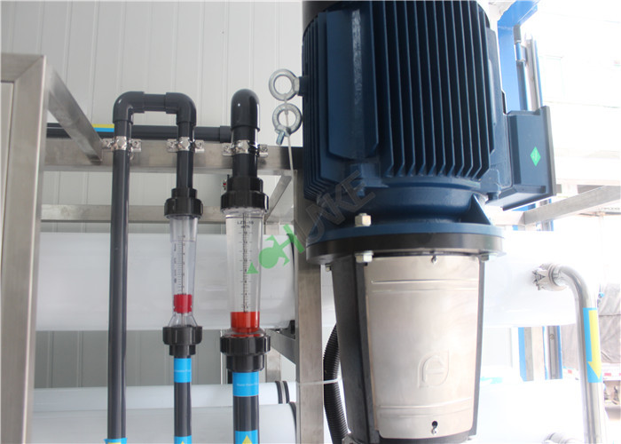 Salt / Brackish Water Treatment Plant , RO Water Purifier With 5000 Liters Water Tank