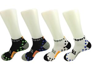 Quality Black Adult Anti Slip Nylon Running Socks With Anti Foul Cotton Material wholesale