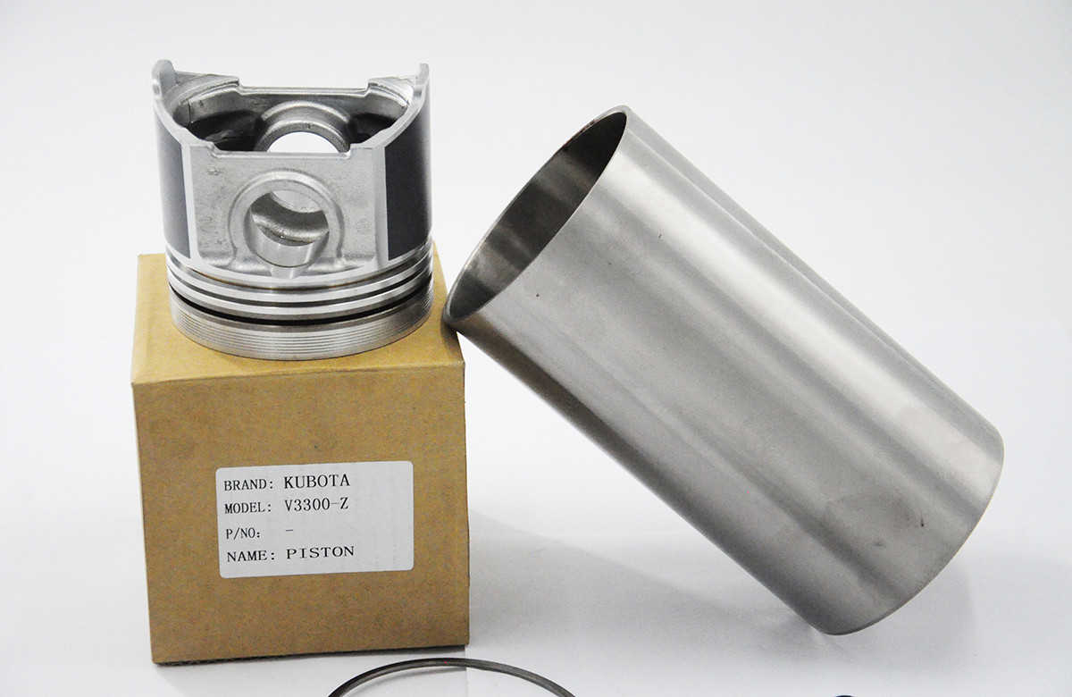 STD Size Kubota Engine Parts V3300 Overhaul Kit Liner Kit Piston Ring Set
