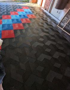 Quality 3D Waterproof Interlocking PP Plastic Garage Floor Tiles wholesale