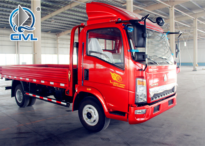 Sinotruk Howo 4x2 Light Duty Tipper / Diesel Light Cargo Truck ZZ1047C2813C145