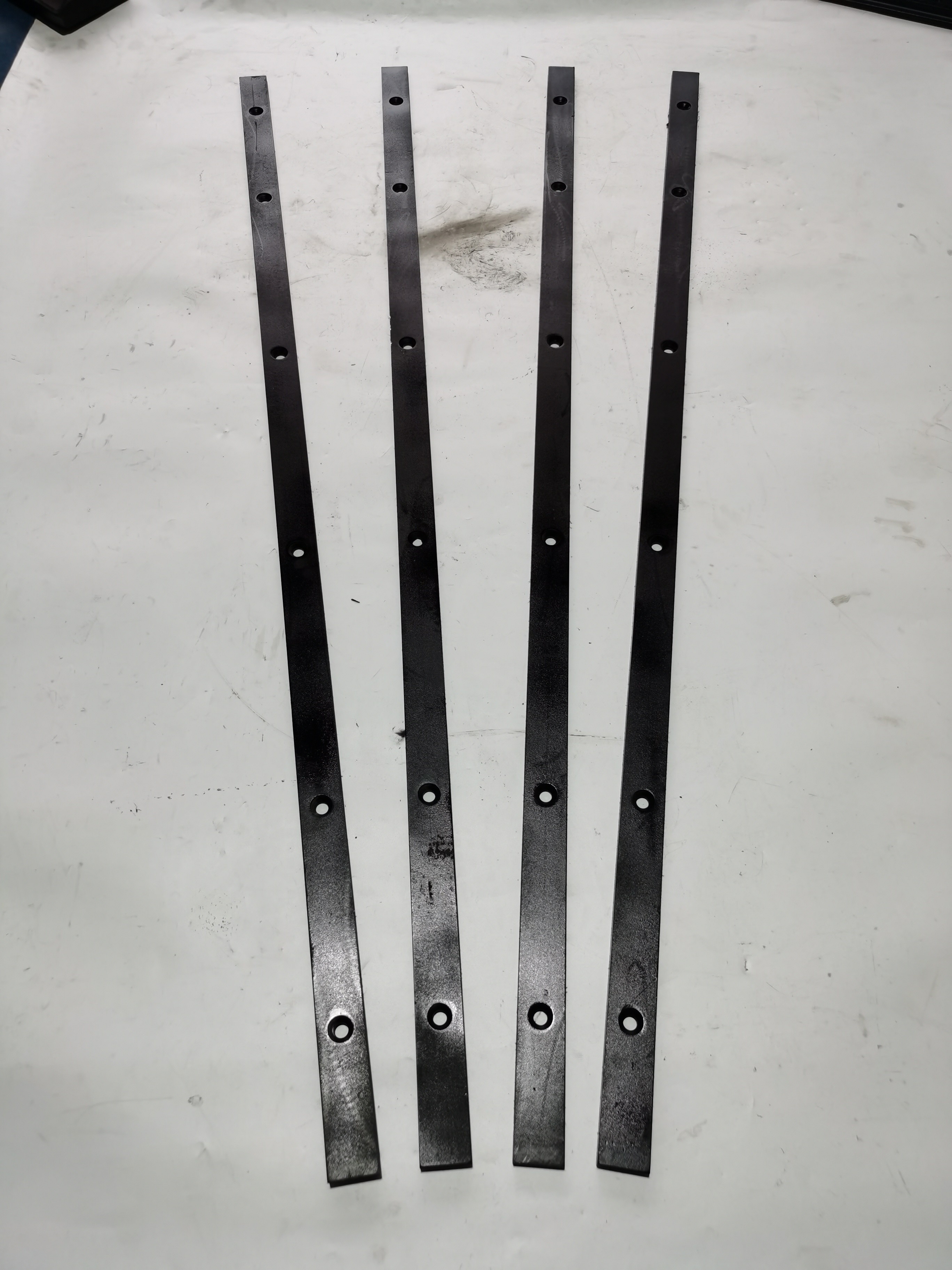 V6000TV Brass Wear Resistant Bar 4812017301 For Asphalt Paver Wear Parts