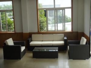 Quality 4pcs pool rattan furniture wholesale